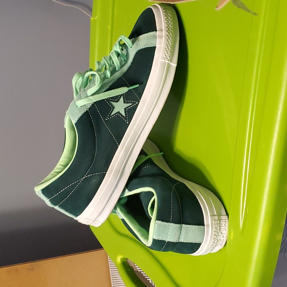 Converse one star